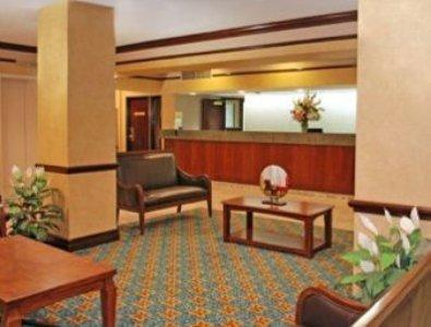 Four Points By Sheraton Charleston Exterior photo