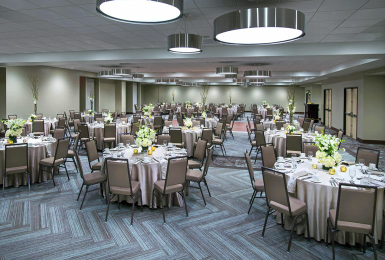 Four Points By Sheraton Charleston Exterior photo